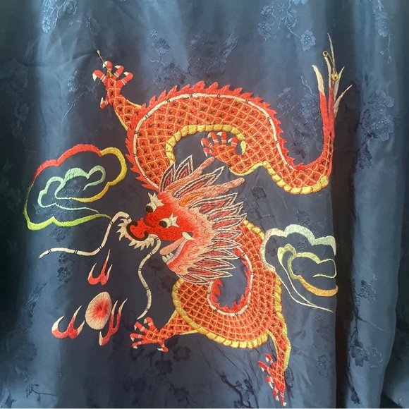 Vintage Longevity Hangzhou China Silk Navy Blue Hand Embroidered Kimono Robe M - Picture 7 of 8